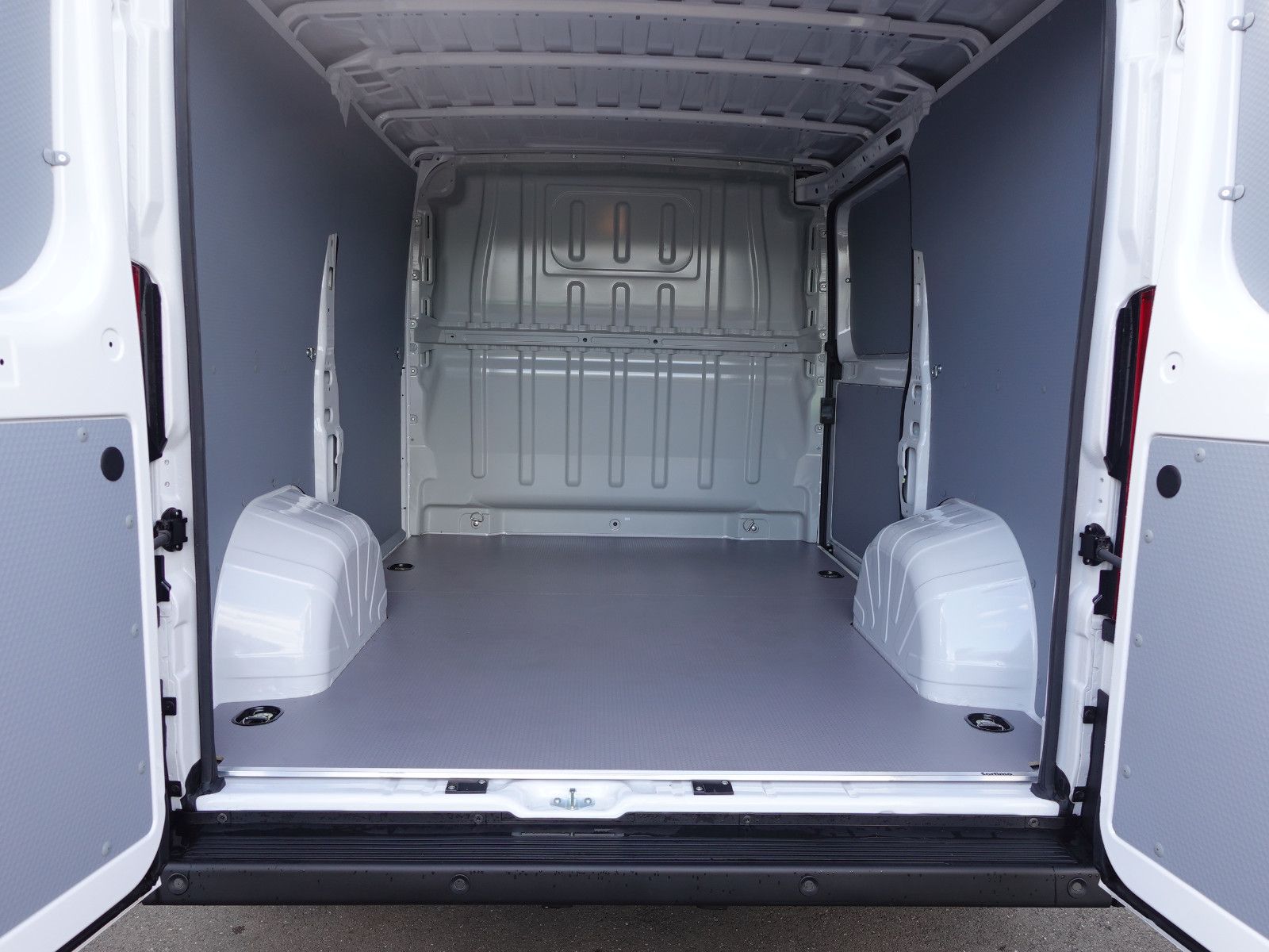 Fahrzeugabbildung Opel Movano Kasten L1H1 3,5t, Allwetter, Klima