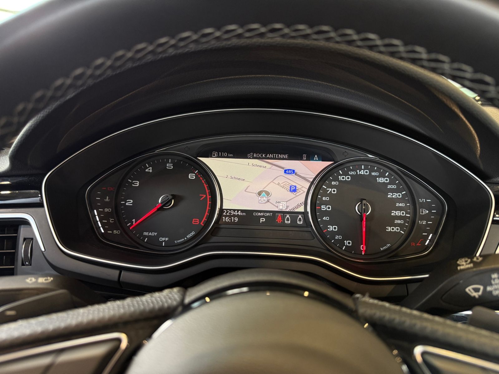 Fahrzeugabbildung Audi A5 Cabriolet 40 TFSI S line RFK LED NAVI