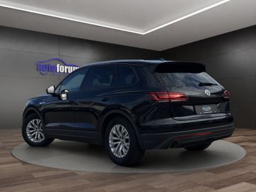 Volkswagen Touareg - 7