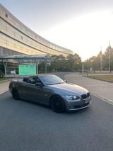 BMW e93 Cabrio 330d - BMW 330 aus 2007: 330d