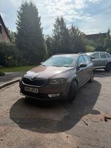 Skoda Octavia 1.4TSI CNG - Skoda Octavia mit CNG-Antrieb: Kombi, 1.4