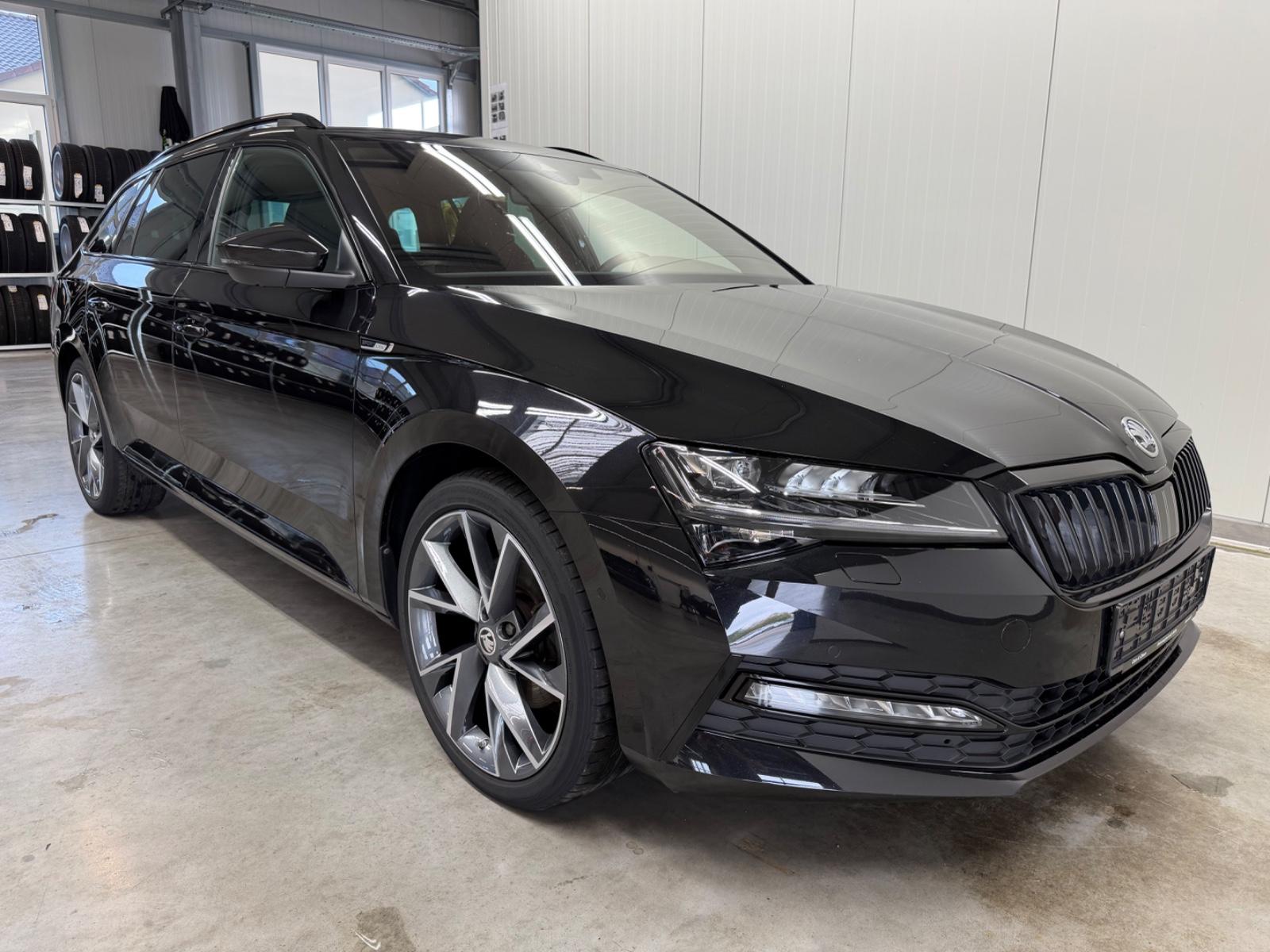Skoda Superb Combi Sportline*AHK*Virtual*Amundsen