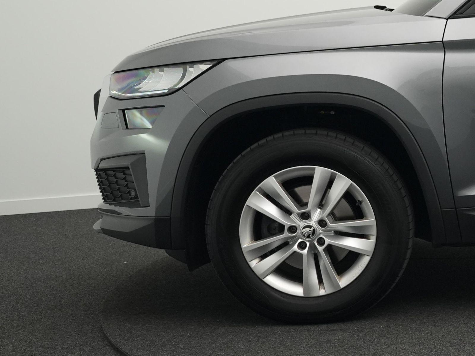 Skoda Kodiaq Ambition 1.5 TSI DSG AHK*LED*NAVI*KAM*17", миниатюра 17