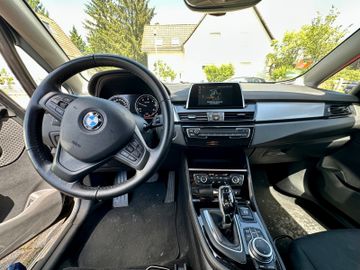 BMW 216 - 9