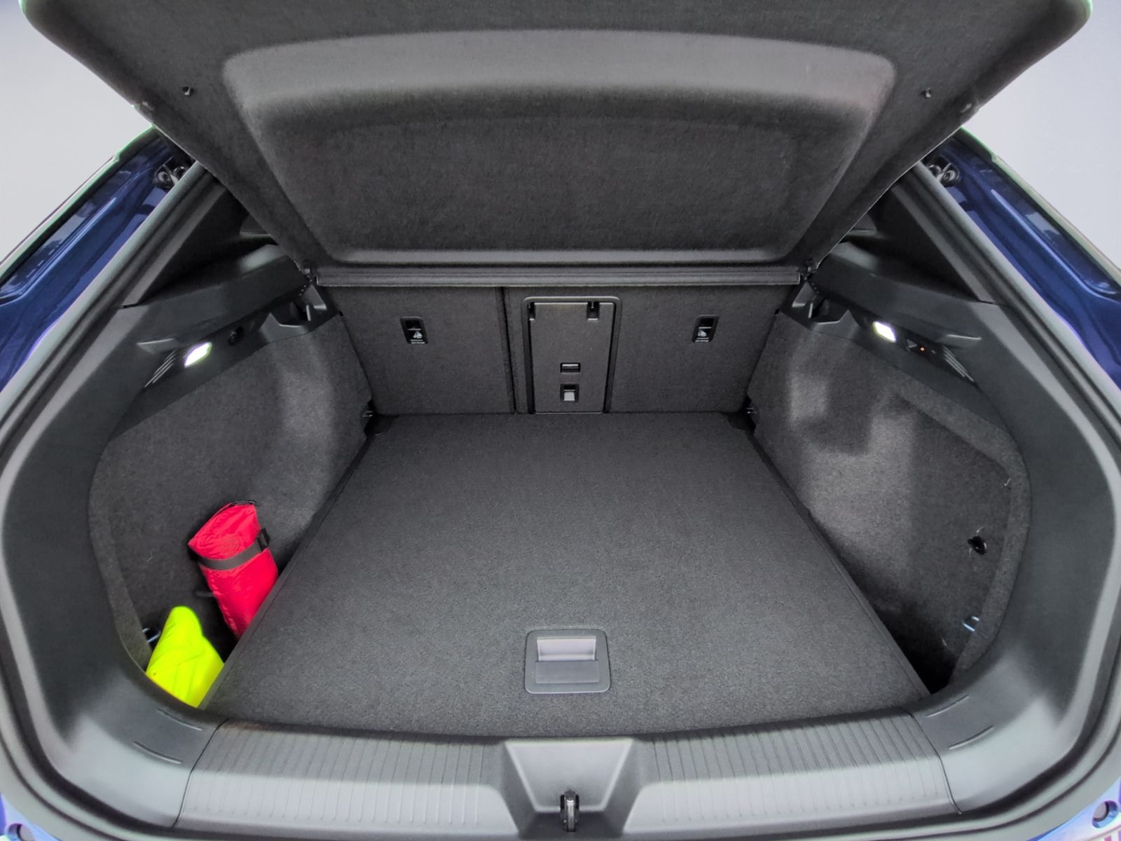 ID.4 Pro AHK+APP+MATRIX+NAVI+WÄRMEPUMPE