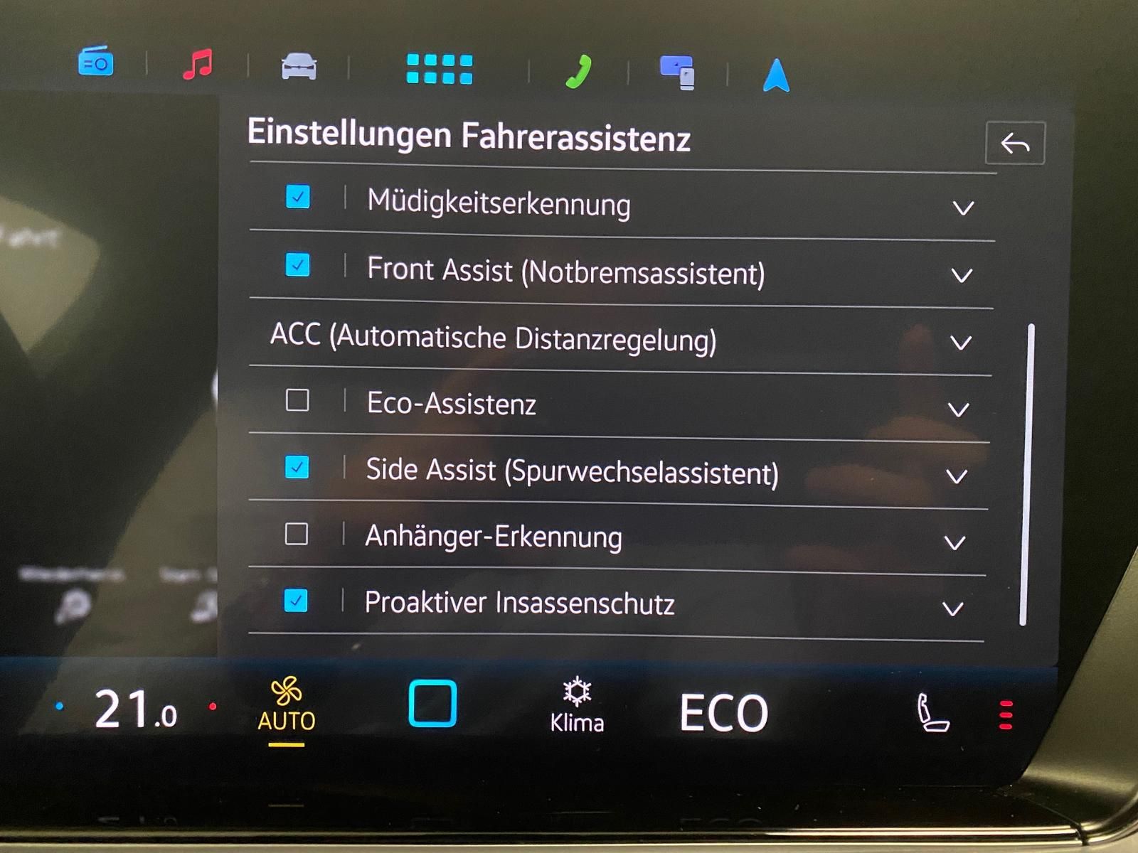 Fahrzeugabbildung Volkswagen Touareg 3.0 V6 TDI 4Motion Elegance+AHK