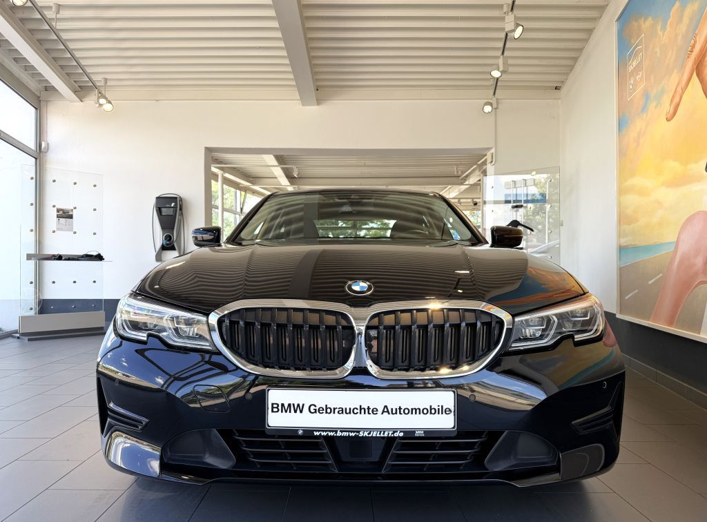 BMW 330e  Advantage KAM+KOMF+ACC+LASER+HUD+SPUR+DAB foto 11