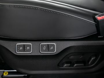Hyundai Staria Signature Hybrid 2WD Relax-Sitze 7-Sitzer