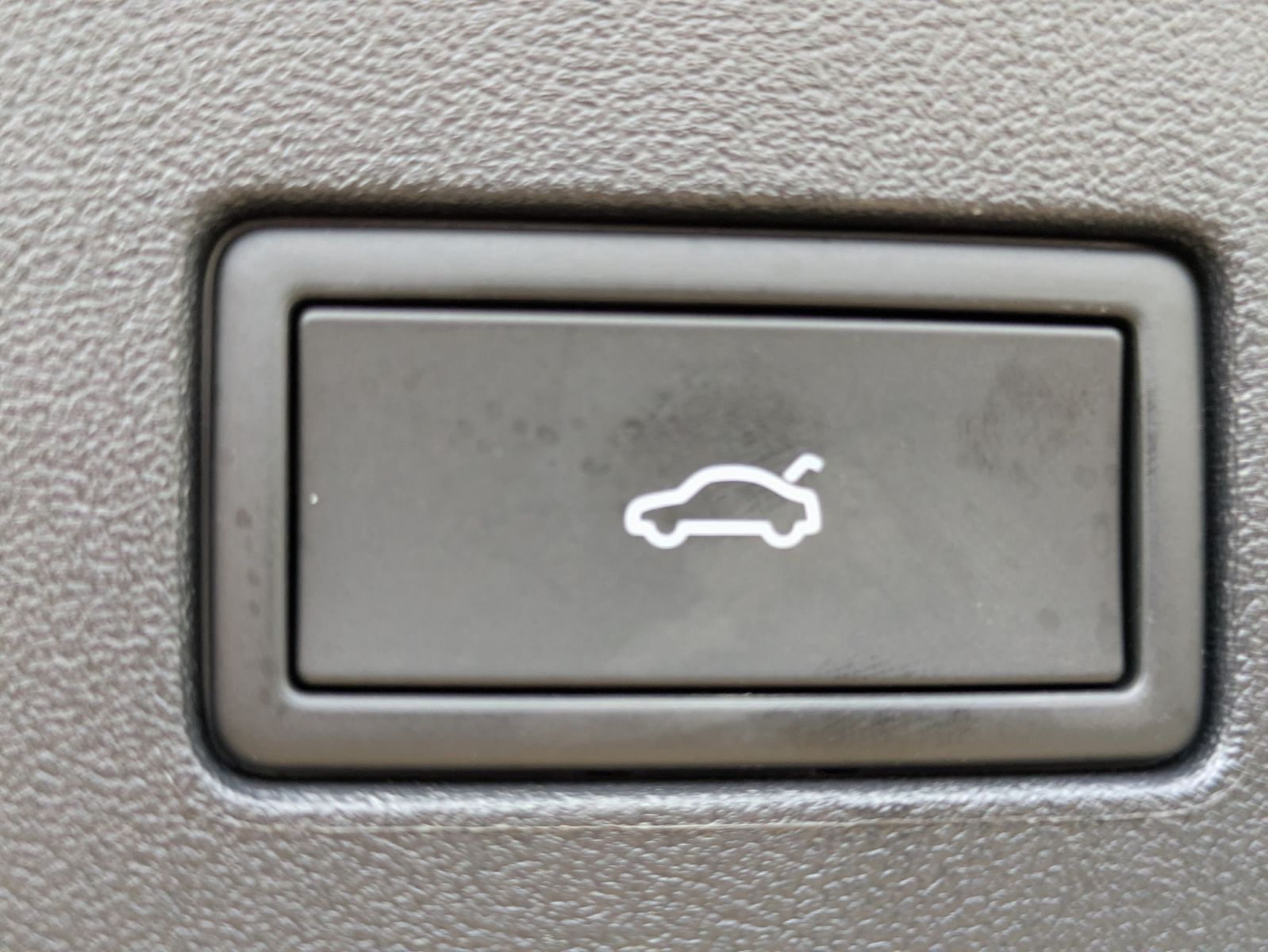 Fahrzeugabbildung Volkswagen Tayron 2.0 TDI 4M R-Line BLACK*7Si*MATRIX*PANO