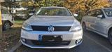 Volkswagen VW JETTA 1.6 TDI - Volkswagen Jetta aus 2011 mit Diesel-Antrieb