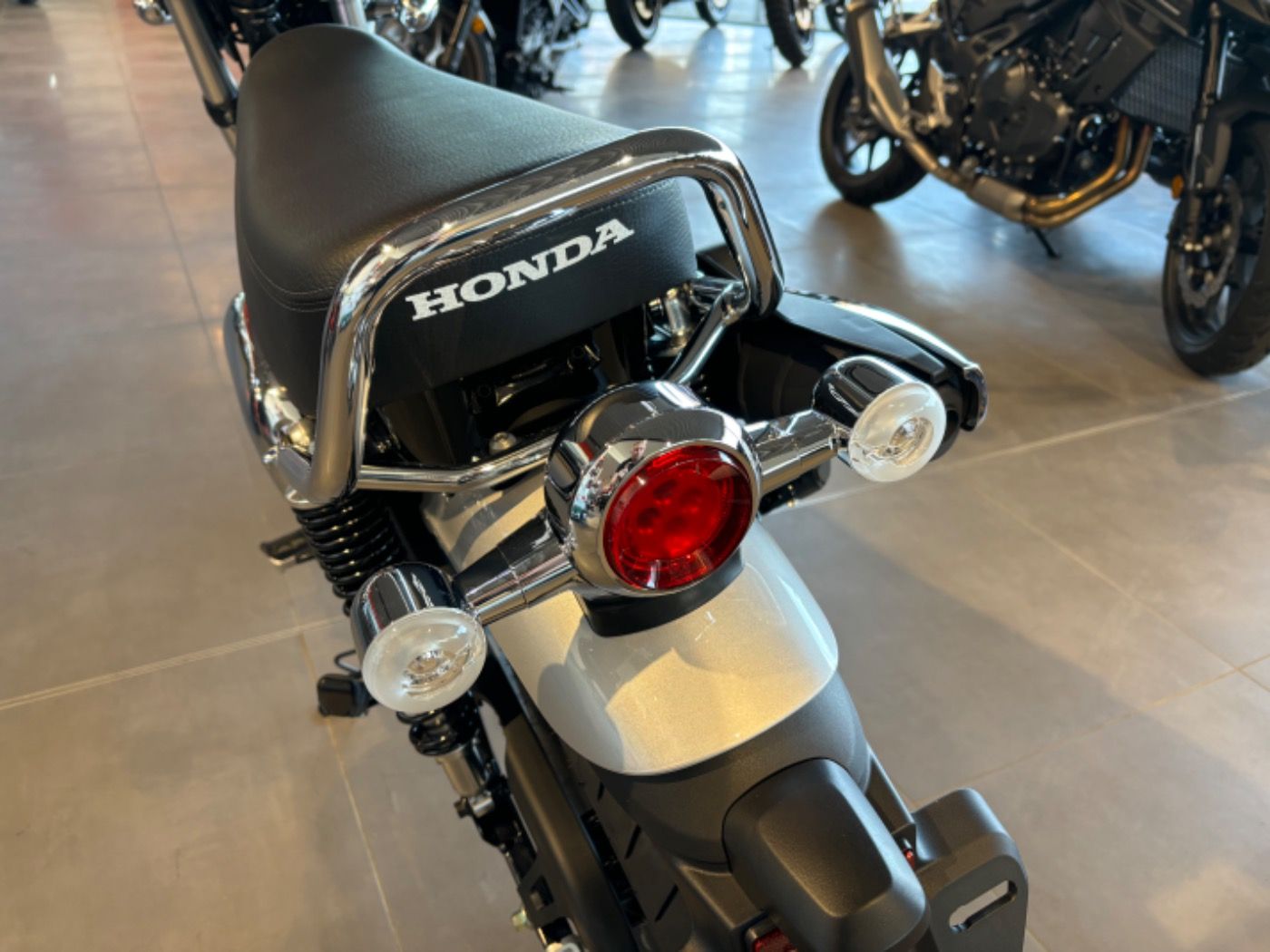 Fahrzeugabbildung Honda ST 125 DAX 2025