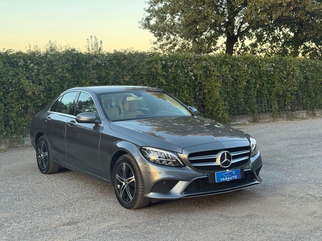 Image of Mercedes-Benz C 220