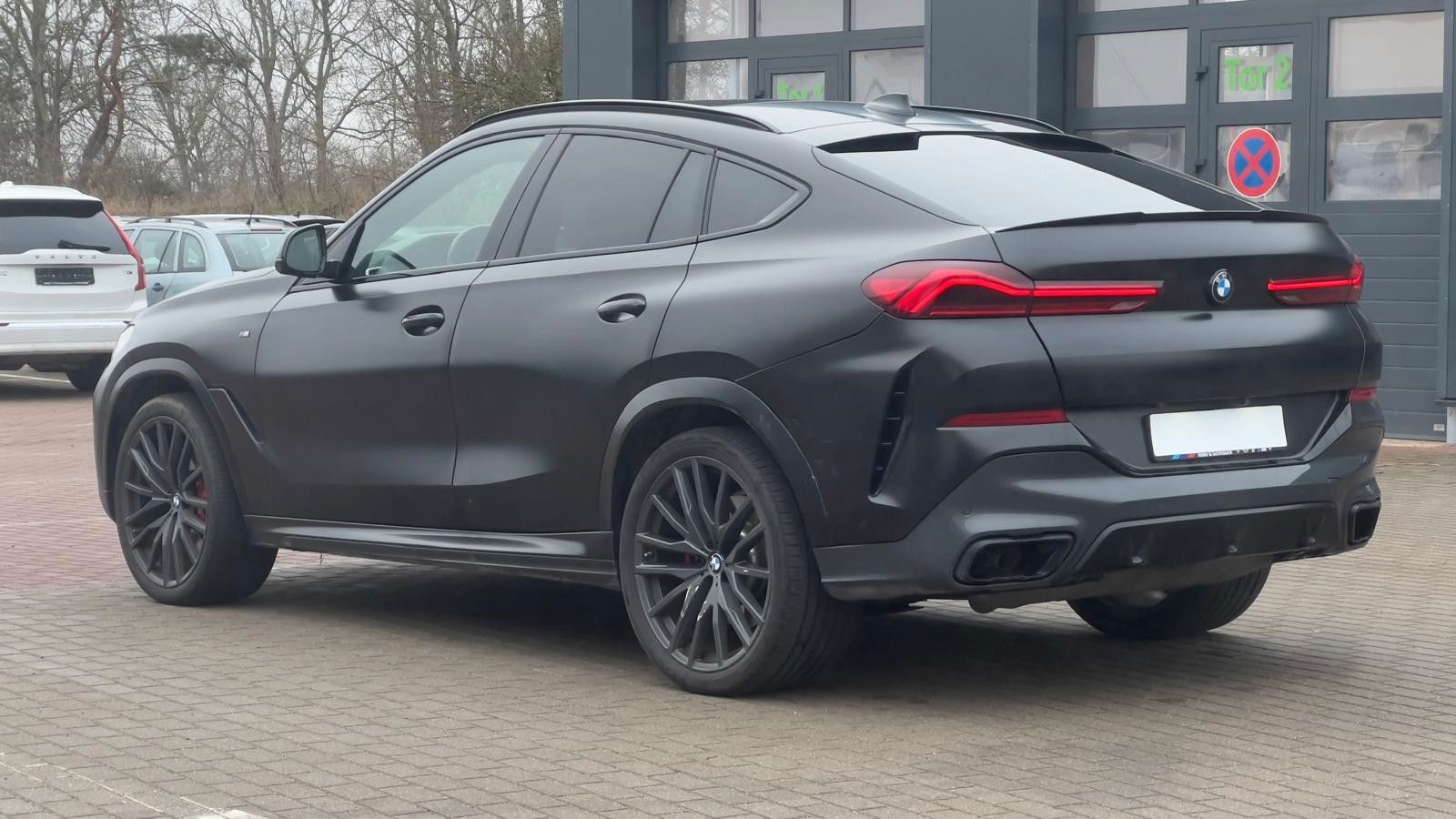 Fahrzeugabbildung BMW X6 M550 i*Laser*STHZ*AHK*HU*B&W*VOLL*Mietkauf