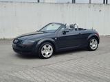 Audi TT Cabrio book service perfetta - Audi TT aus 2004: Roadster