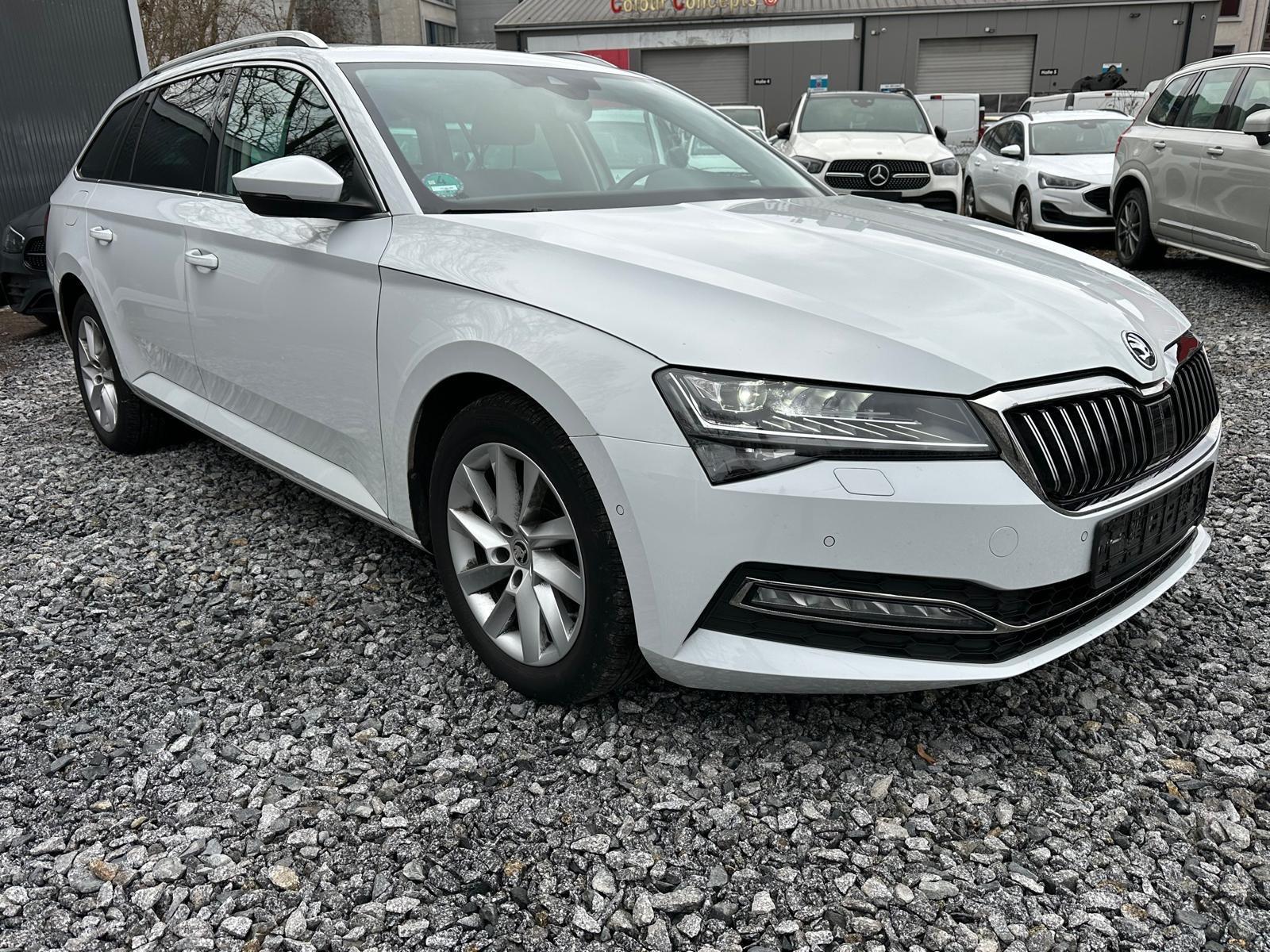 Skoda Superb Combi Style 4x4 Kamera/ PANO