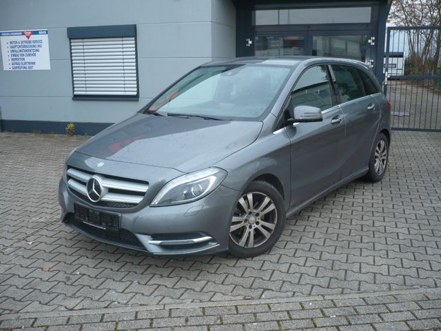 Mercedes-Benz B-Klasse 200/TEILLEDER/SHZ/KLIMA/XENON/KAMERA