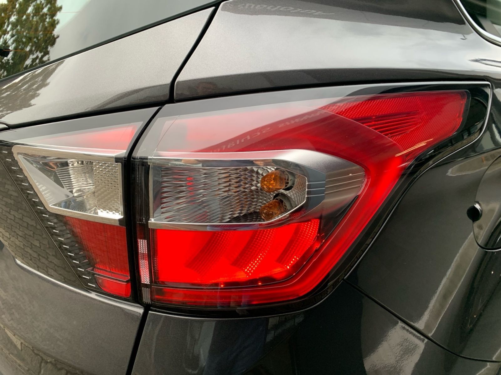 Fahrzeugabbildung Ford Kuga 1.5 EcoBoost Titanium 4x2 Start/Stopp 1Hd