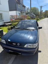 Ford Escort 1.6i 16V  - blaue Ford Escort