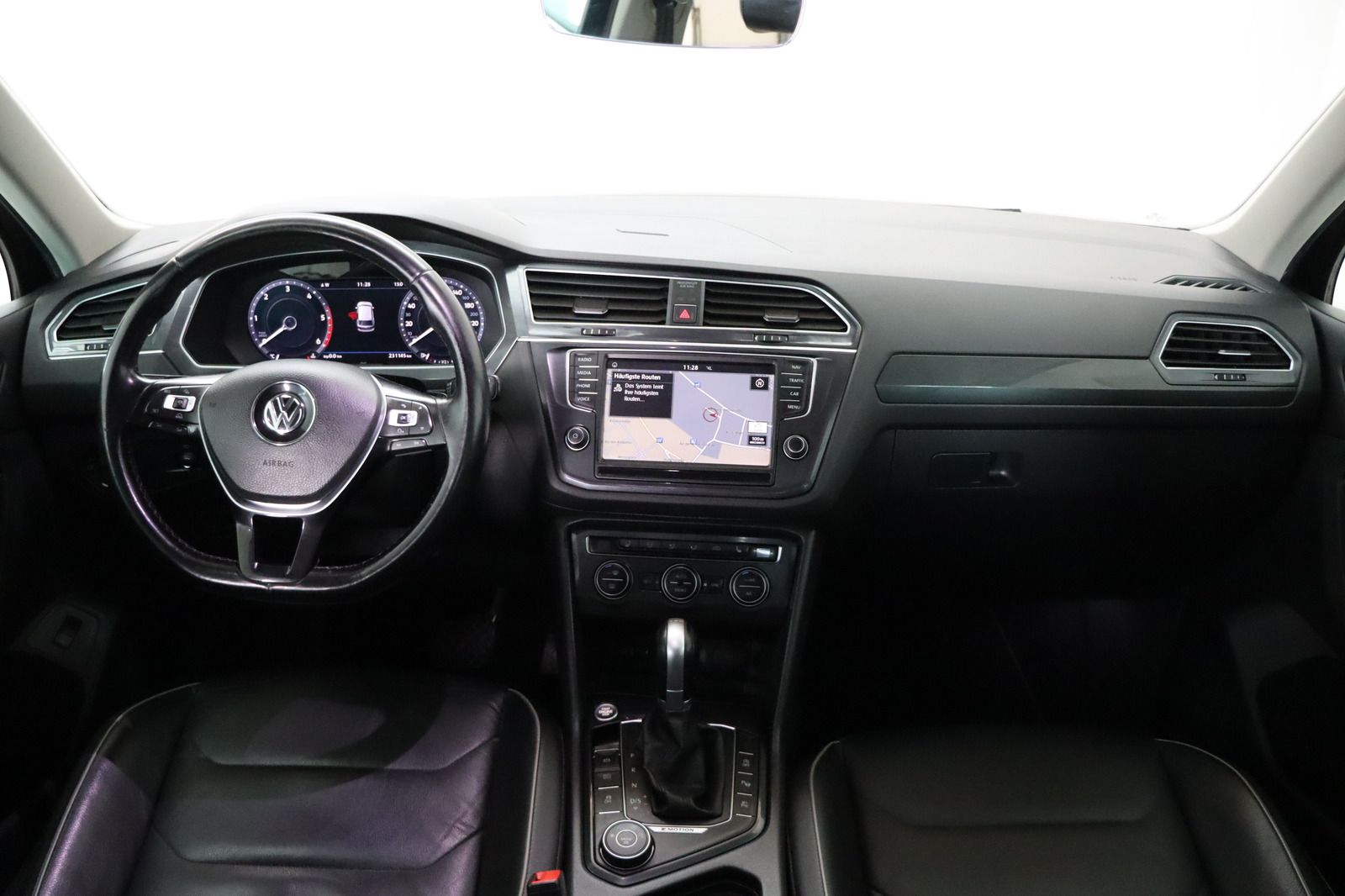 Fahrzeugabbildung Volkswagen Tiguan 2.0 TDI 4Motion * Memory * Leder * Pano H