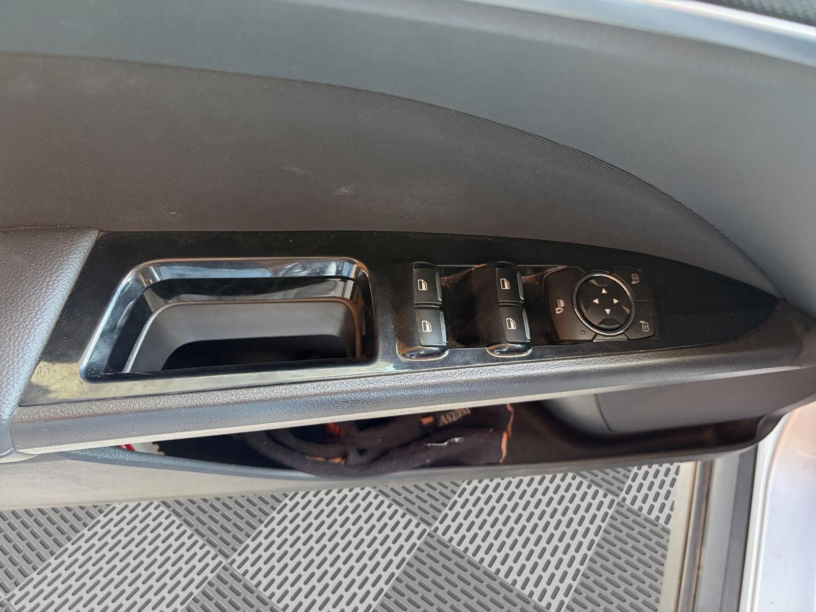 Ford Mondeo 2015 — photo 27
