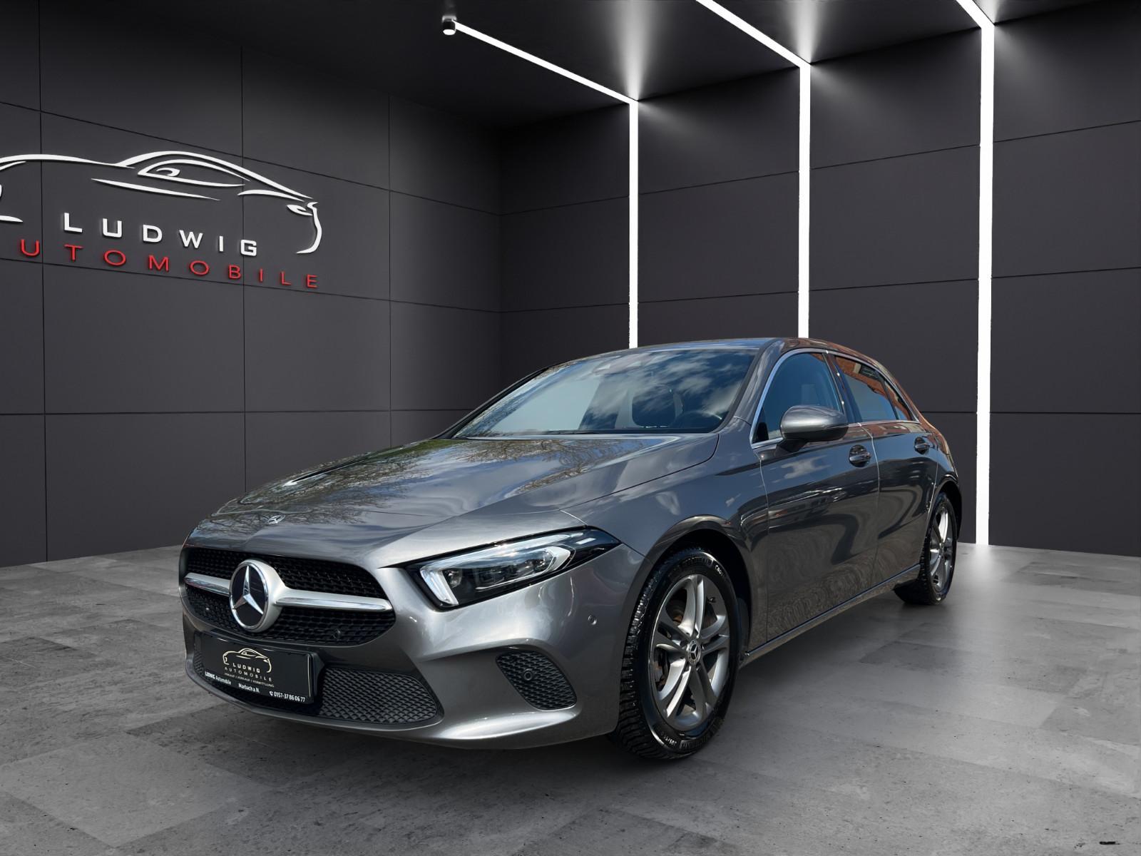 Mercedes-Benz A 200 / KAMERA / NAVI / AUTOMATIK/AHK/WIDESCREEN