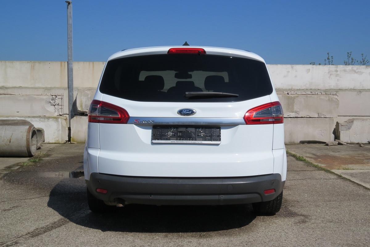 Ford S-MAX 2011 — photo 15