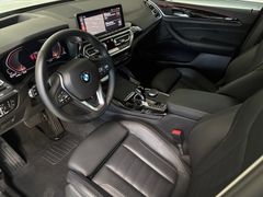 Fahrzeugabbildung BMW X4 xDrive 30d -- AHK/ Innovation/ Memory/ Leder