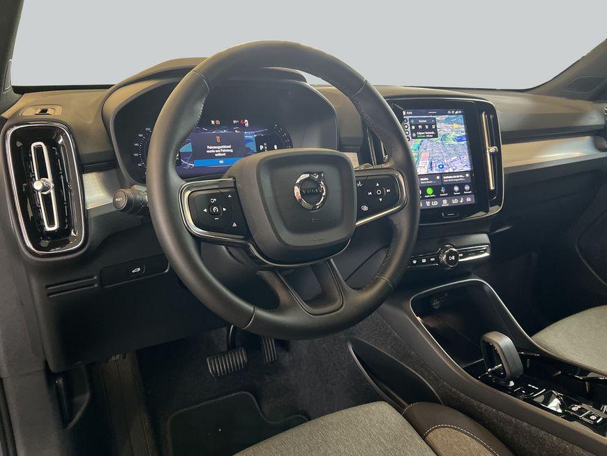 Volvo XC40 B3 Plus Black-Edition DKG 360° Pixel-LED Al