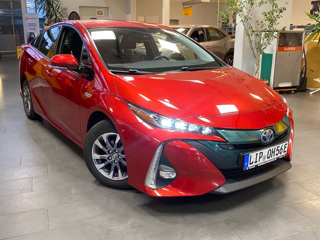 Toyota PRIUS PLUG-IN HYBRID EXECUTIVE LEDER KAMERA RFK