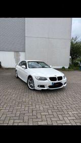 BMW 330d Cabrio - - BMW 330 aus 2010: 330d