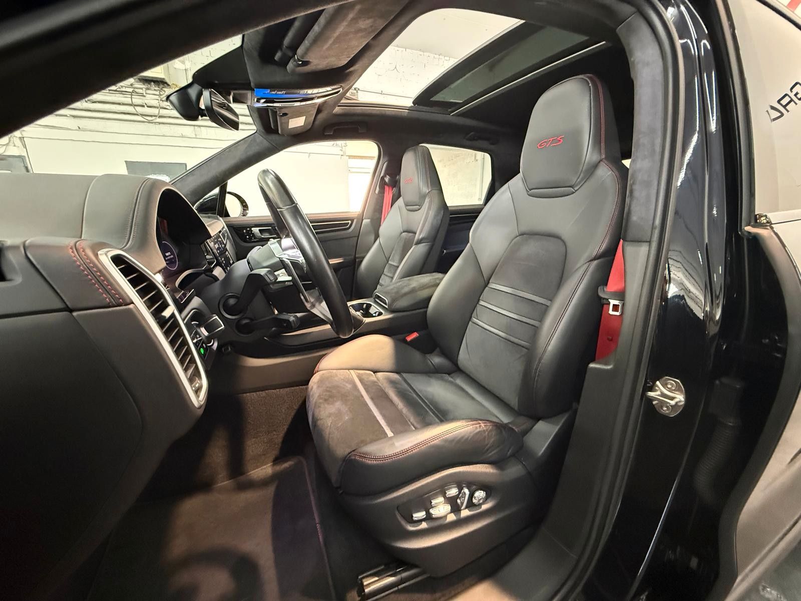 Porsche Cayenne GTS PANO ACC StandH BOSE MATRIX 21 foto 20