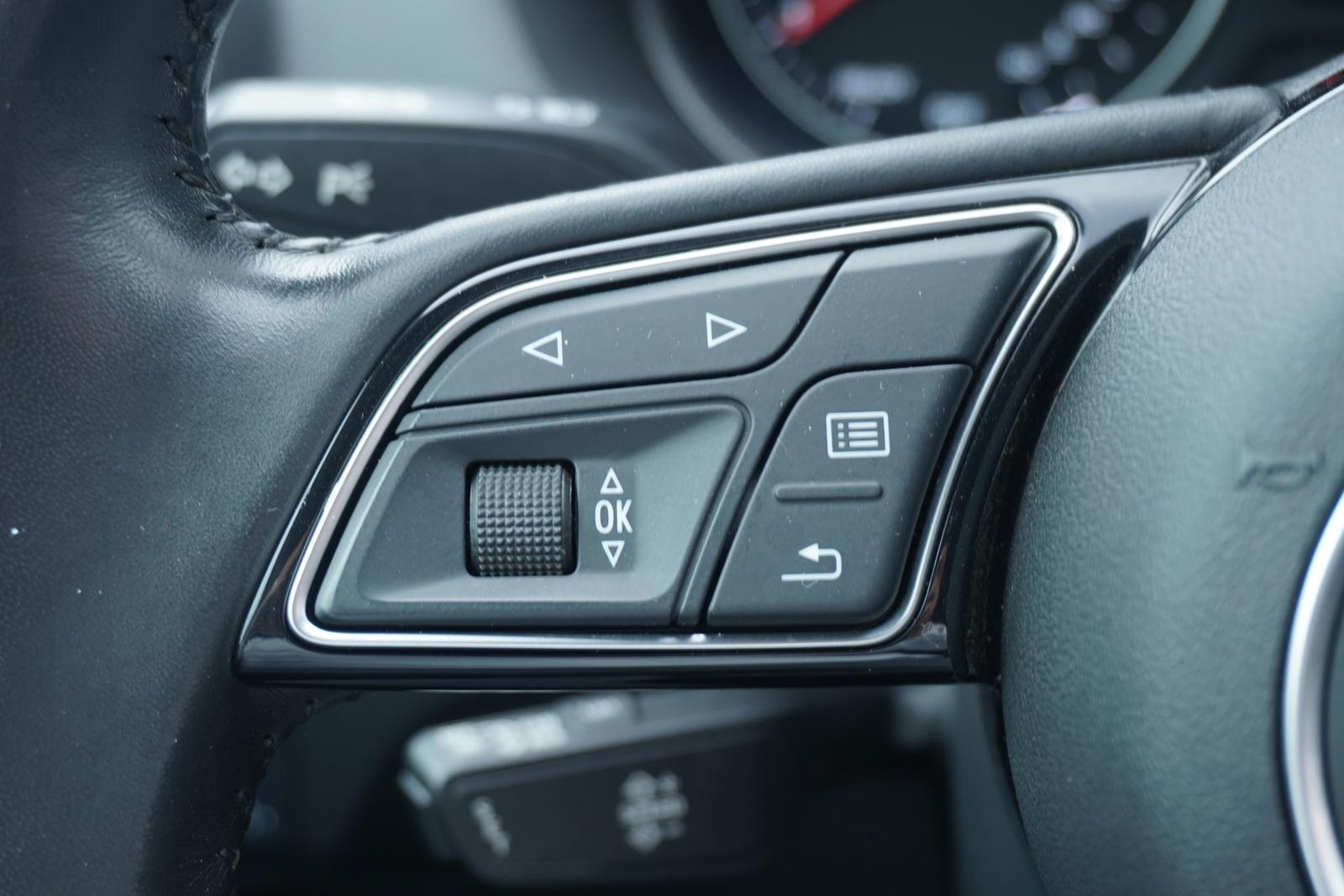 Audi Q2 1.0 TFSI sport ultra Navi LED Tempomat PDC