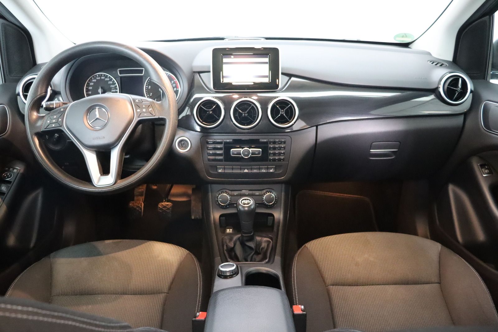 Fahrzeugabbildung Mercedes-Benz B 200 BlueEFFICIENCY * Bi-Xenon * Sitzhzg. * PDC