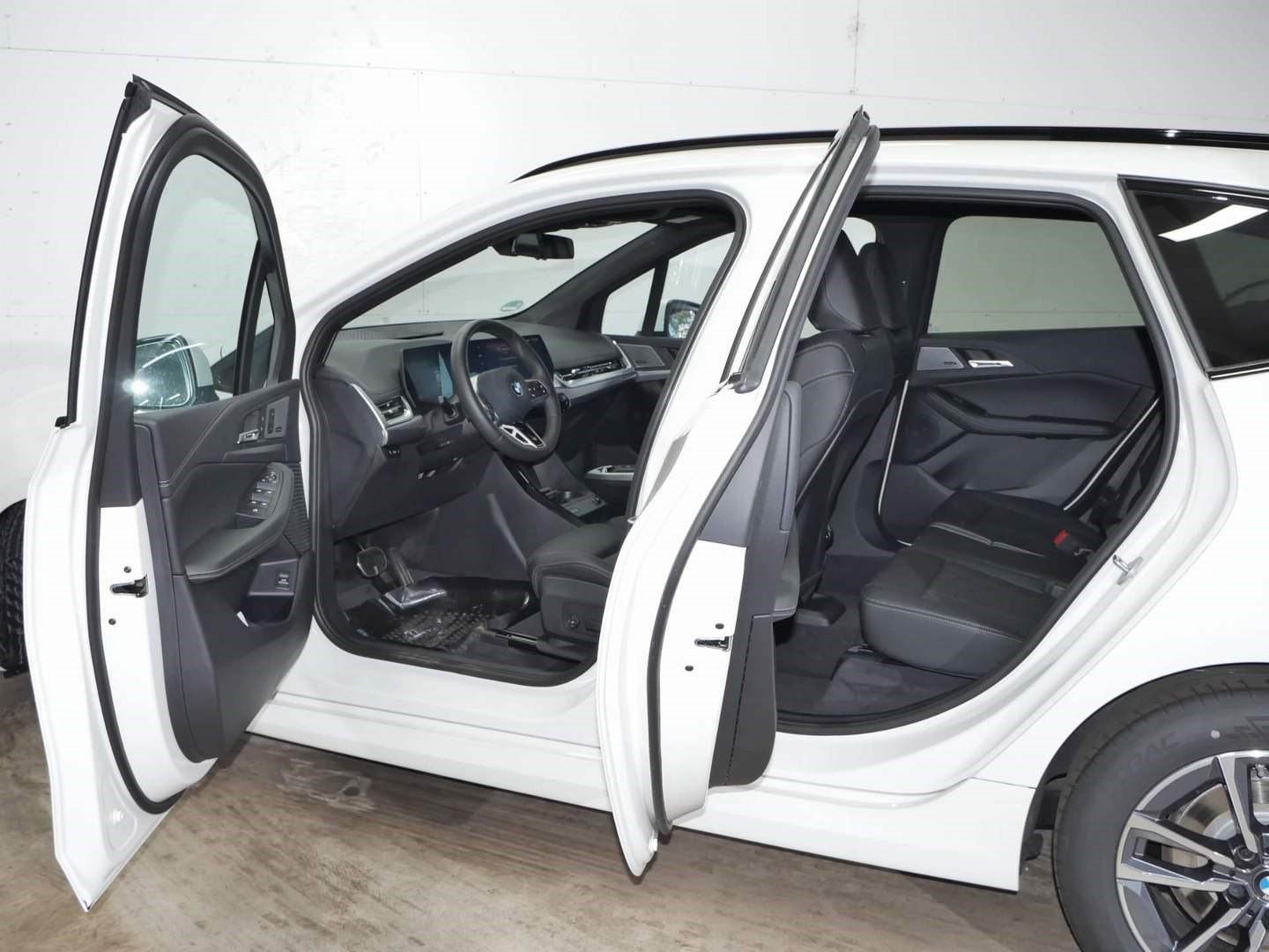 BMW 220 Active Tourer - Bild 8