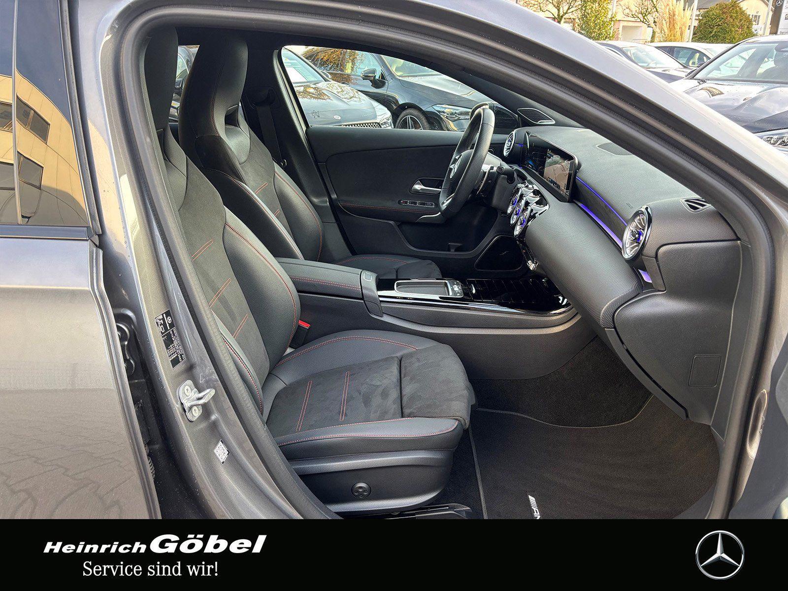 Fahrzeugabbildung Mercedes-Benz AMG A 35 4M FAP*PANO*BURMESTER*MEMORY*AMBIENTEBE