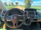 Volkswagen T5 Caravelle - Volkswagen T5 Caravelle aus 2012