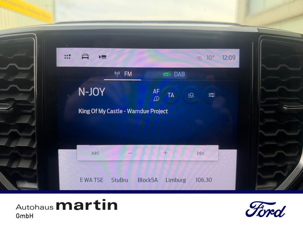 Fahrzeugabbildung Ford Ranger 3.0 Wildtrak Doka NAVI AHK ACC B&O LED