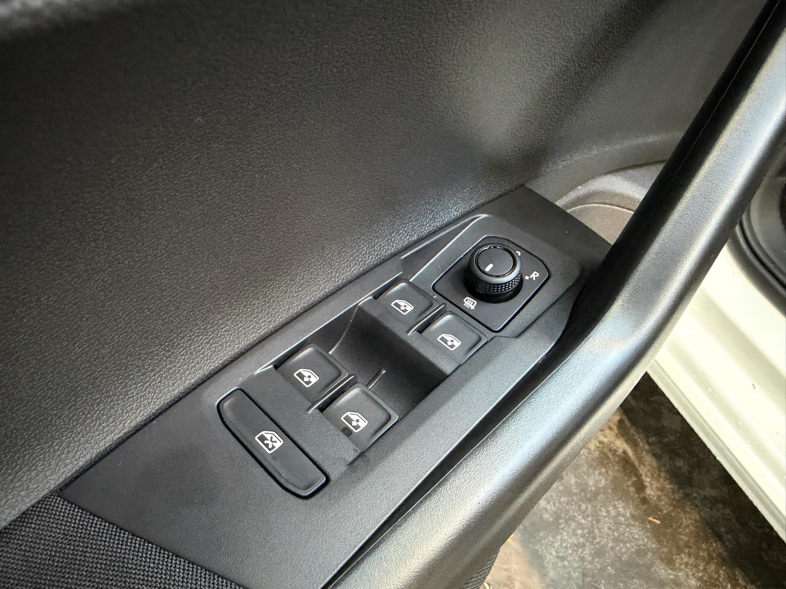 Volkswagen VW Polo VI 1.0 #LED#SHZ#APP#PDC#MFL