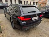 BMW 530 d xDrive M Sport Harman-Kardon Head-Up - BMW 530: 530d Sport