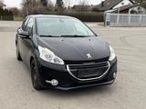 Peugeot 208 1,6 HDI Allure 115 FAP/Sitzheizung/Bordcomp. - Peugeot 208 mit Diesel-Antrieb
