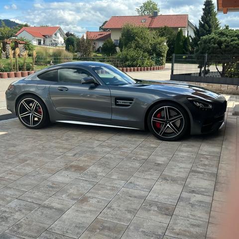 Mercedes-Benz AMG GT C Mercedes-AMG GT Standard