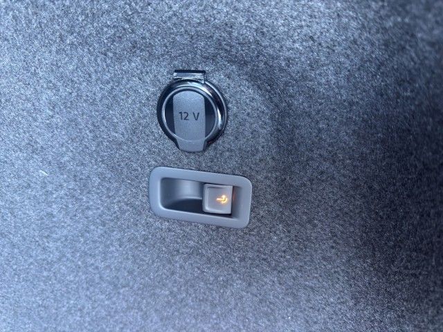 Golf VIII Variant ENERGY 1.5l eTSI DSG AHK+NAVI+