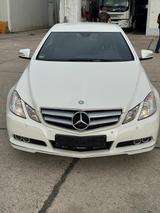 Mercedes-Benz E 200 Coupé E 200 CGI BlueEFFICIENCY AVANTG.... - Mercedes-Benz E 200 in Halle
