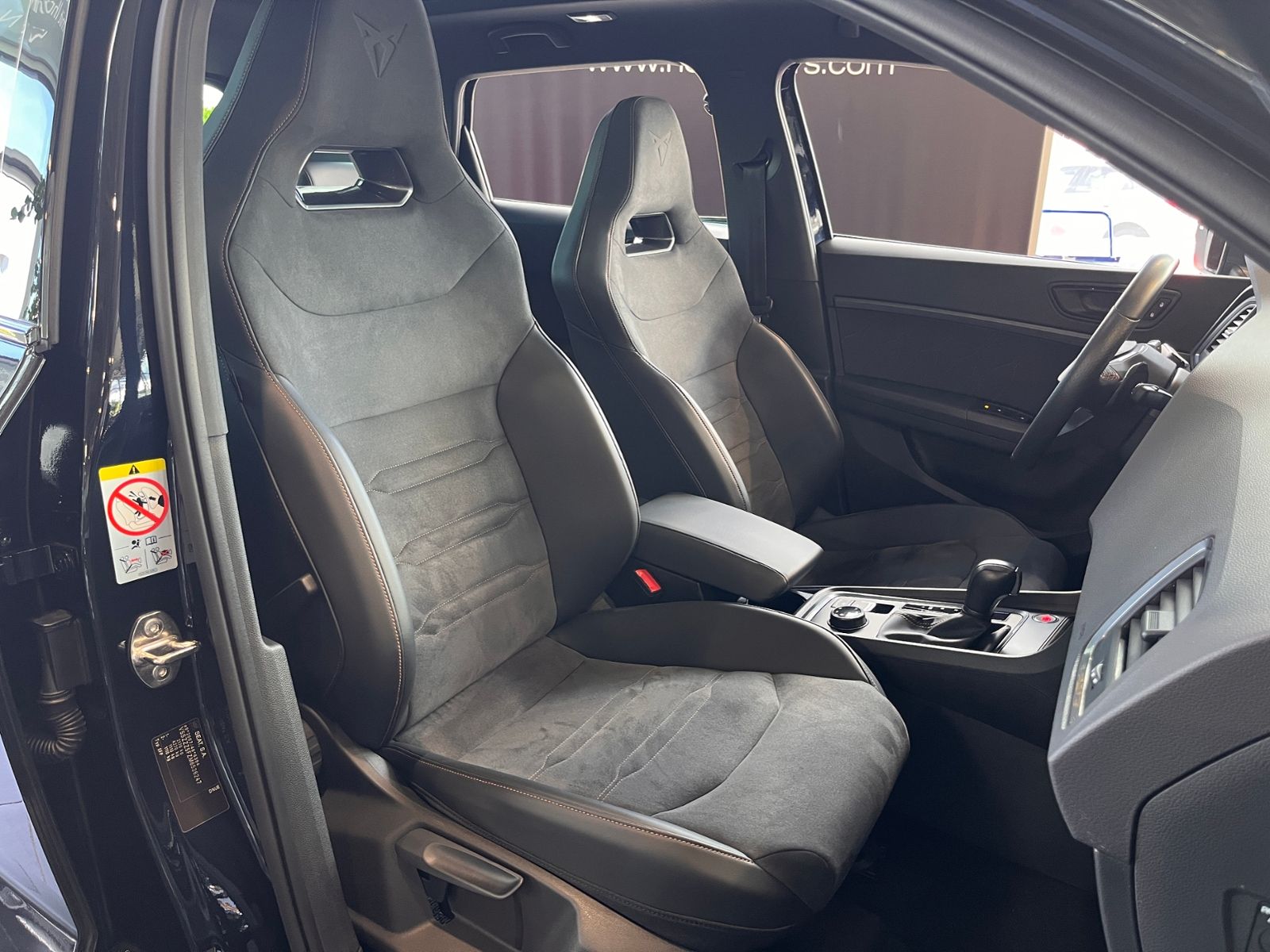 Fahrzeugabbildung CUPRA Ateca 4Drive AHK PANO LED NAVI