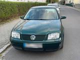Volkswagen Bora 1.6 Benzin top Zustand - Volkswagen Bora aus 1998