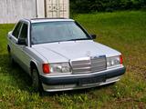 Mercedes-Benz Mercedes Benz 190 E 1.8 5-Gang/ABS/2.Hand/... - Mercedes-Benz 190 mit Benzin-Antrieb: Limousine, 2.5
