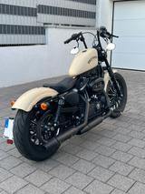Harley-Davidson Iron 883 - Offers matching your search criteria