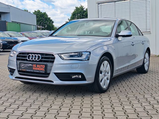 AUDI A4 2,0TFSI Lim. Ambiente AHK Sitzheizung TÜV Neu