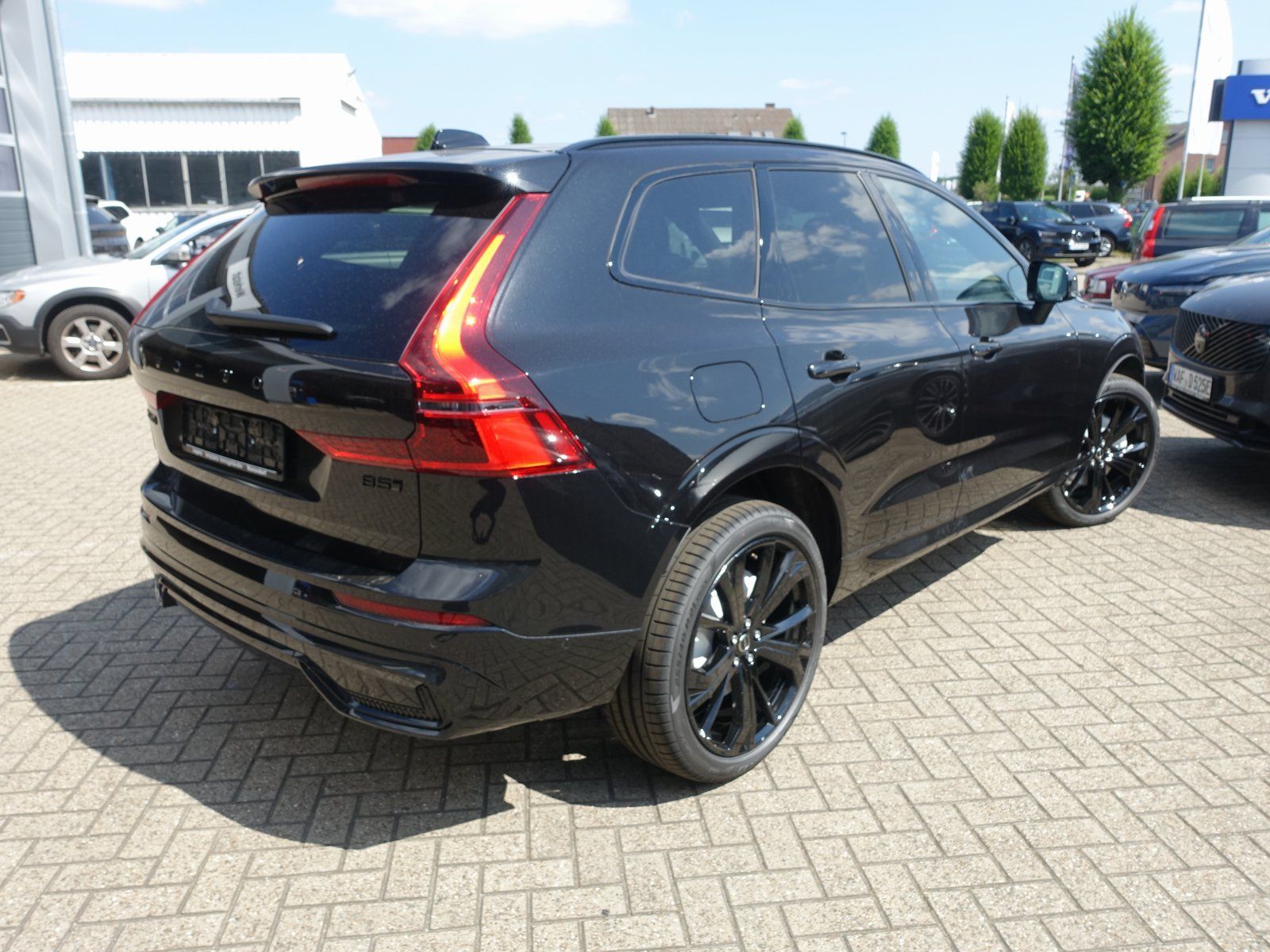Volvo XC60 Black Edition B5 AWD/360°Cam/AHK/HeadUp imagem 2