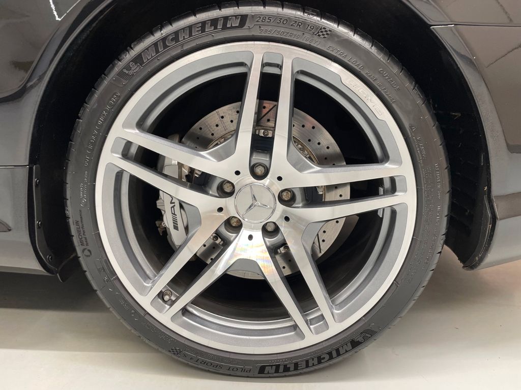 Mercedes-Benz SL 65 AMG SL65 AMG **CARBON**DISTRONIC**H&K**KEYLESS-GO**